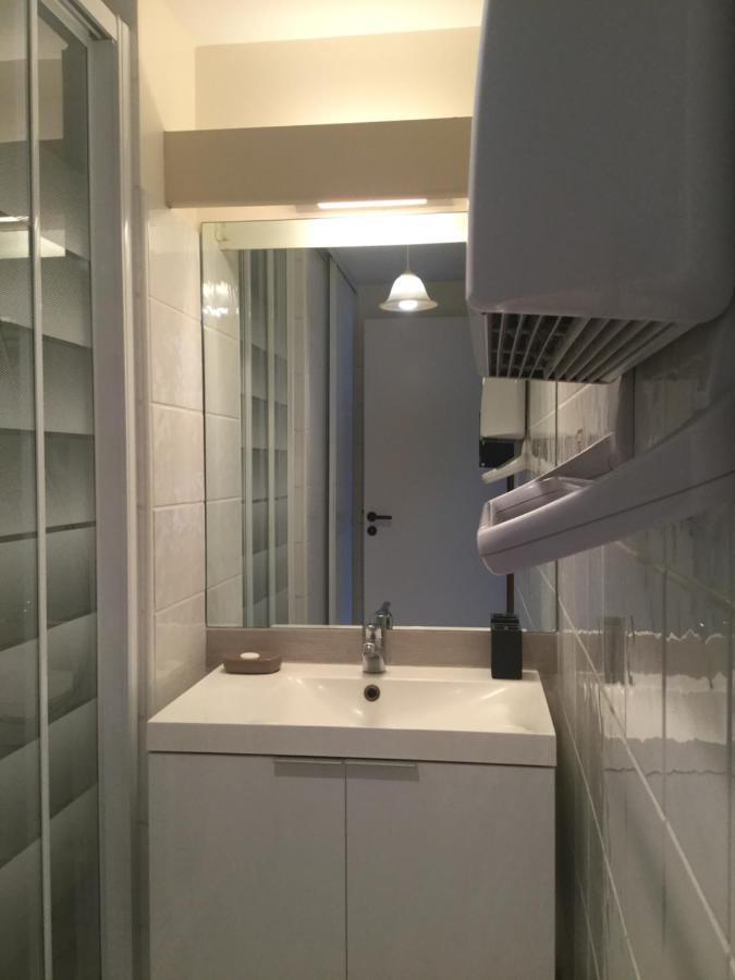 Appartement Centre Ville Pres Du Port Avec Parking Et Wifi لا روشيل المظهر الخارجي الصورة